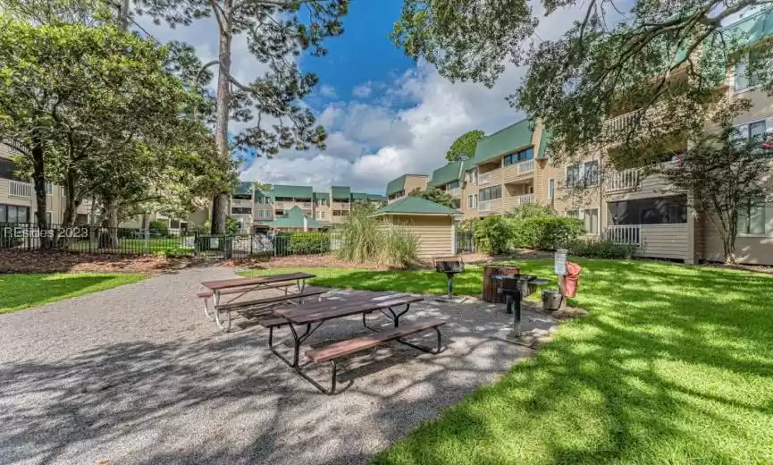 Hilton Head Island, South Carolina 29926, 2 Bedrooms Bedrooms, ,2 BathroomsBathrooms,Residential,For Sale,437373