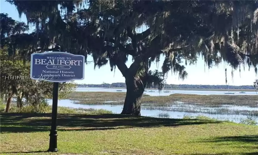 Beaufort, South Carolina 29902, 3 Bedrooms Bedrooms, ,3 BathroomsBathrooms,Residential,For Sale,421696