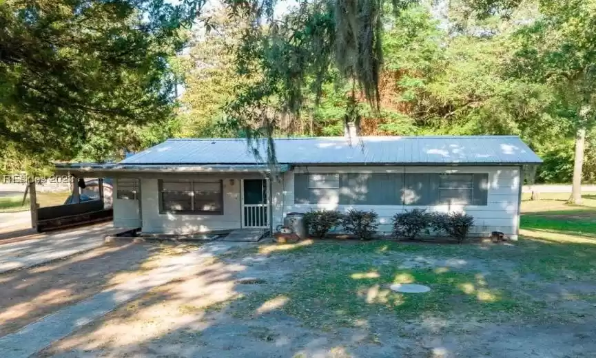 Beaufort, South Carolina 29907, 3 Bedrooms Bedrooms, ,1 BathroomBathrooms,Residential,For Sale,438588