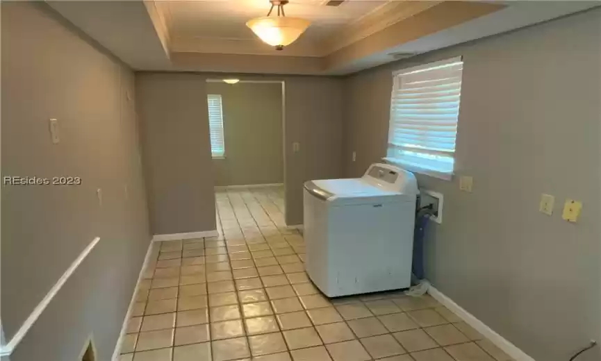 Laundry Room/Trayed Ceilings