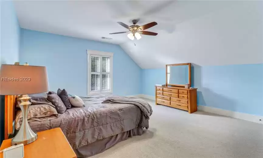 Upstairs bedroom 4 has ensuite bath.