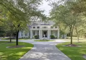 Bluffton, South Carolina 29910, 5 Bedrooms Bedrooms, ,7 BathroomsBathrooms,Residential,For Sale,438450