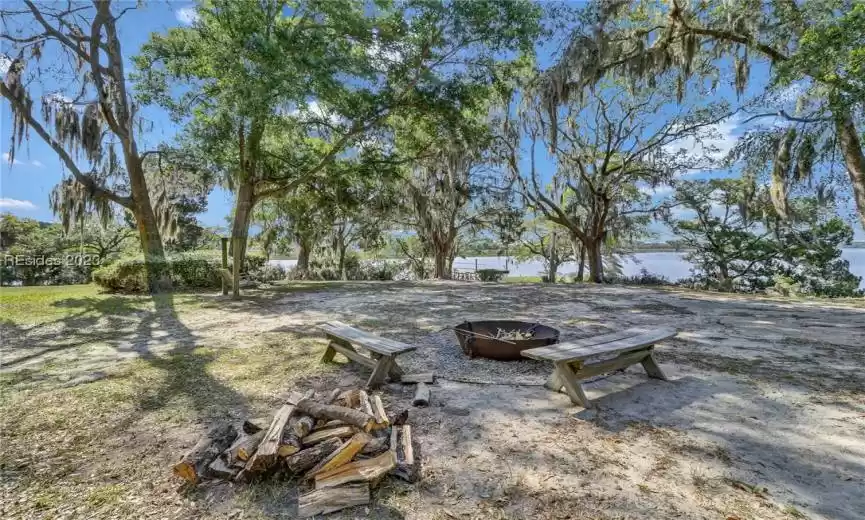 Fire Pit @ The River House High on the Bluff overlooking River