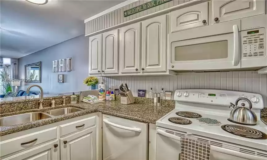 Hilton Head Island, South Carolina 29928, 2 Bedrooms Bedrooms, ,2 BathroomsBathrooms,Residential,For Sale,439489