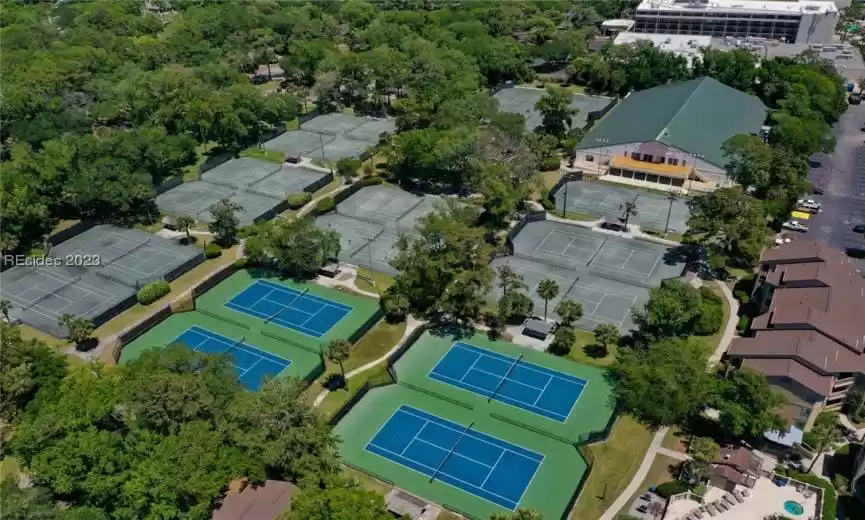 Van Der Meer Tennis in shipyard