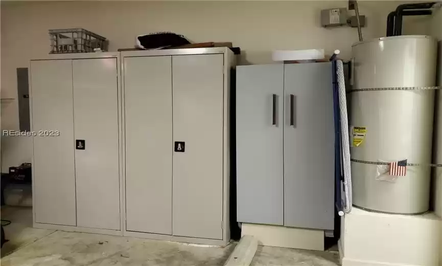 extra storage cabinets in garage,