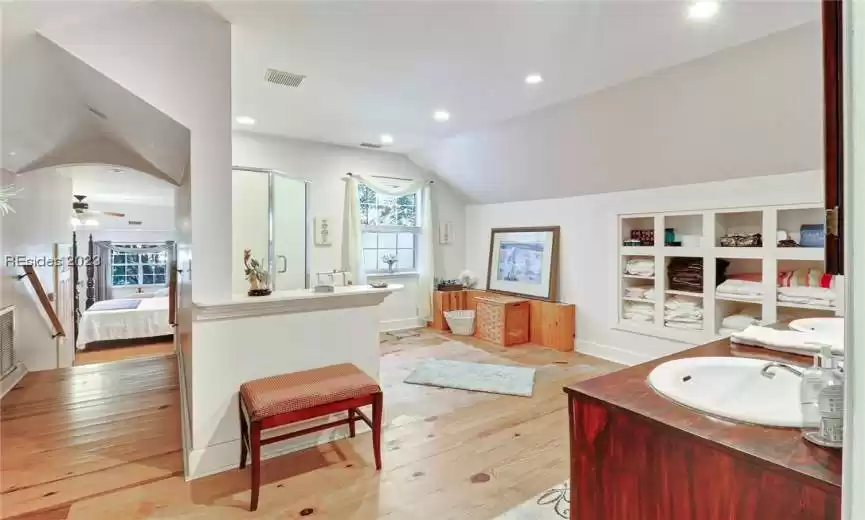 Primary Suite Bathroom