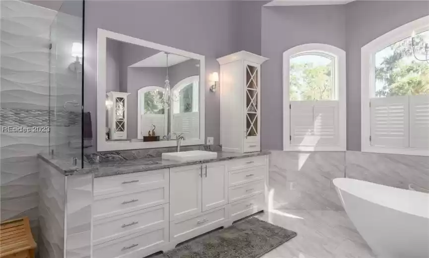 Bluffton, South Carolina 29910, 4 Bedrooms Bedrooms, ,5 BathroomsBathrooms,Residential,For Sale,439337