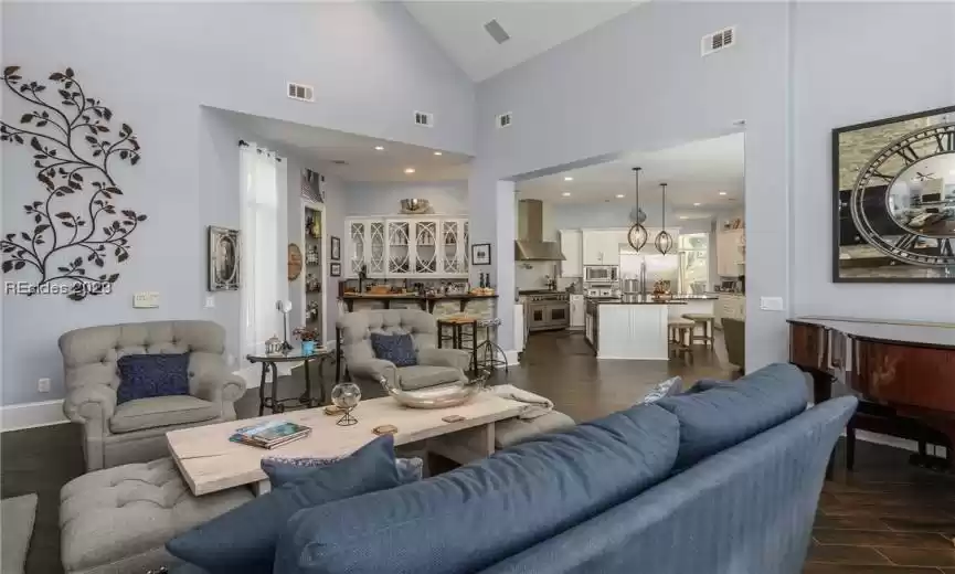 Bluffton, South Carolina 29910, 4 Bedrooms Bedrooms, ,5 BathroomsBathrooms,Residential,For Sale,439337