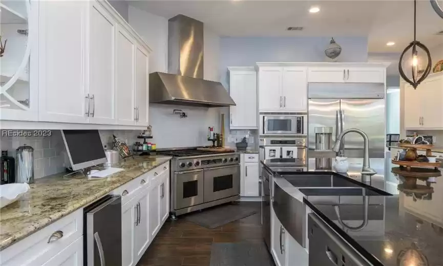 Bluffton, South Carolina 29910, 4 Bedrooms Bedrooms, ,5 BathroomsBathrooms,Residential,For Sale,439337