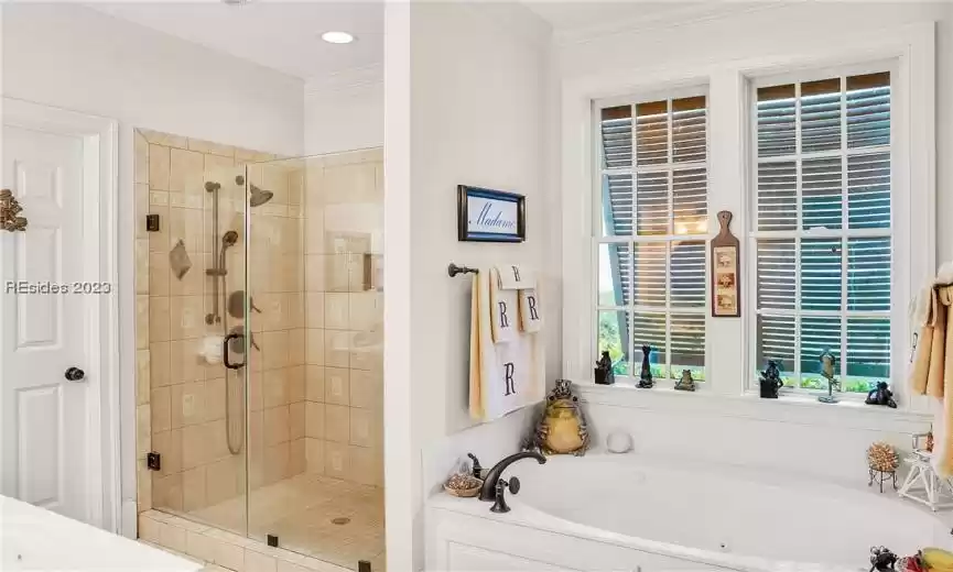 Beaufort, South Carolina 29907, 5 Bedrooms Bedrooms, ,5 BathroomsBathrooms,Residential,For Sale,440116