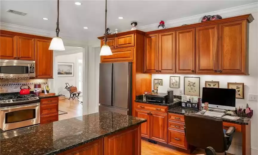 Beaufort, South Carolina 29907, 5 Bedrooms Bedrooms, ,5 BathroomsBathrooms,Residential,For Sale,440116
