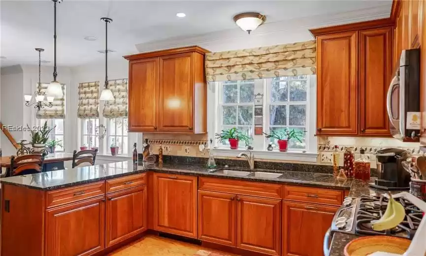 Beaufort, South Carolina 29907, 5 Bedrooms Bedrooms, ,5 BathroomsBathrooms,Residential,For Sale,440116