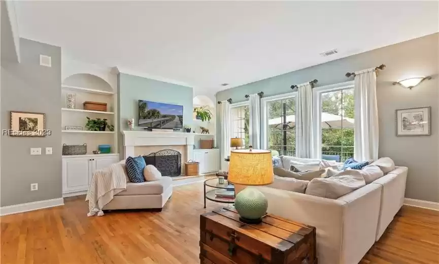 Hilton Head Island, South Carolina 29926, 4 Bedrooms Bedrooms, ,3 BathroomsBathrooms,Residential,For Sale,440202