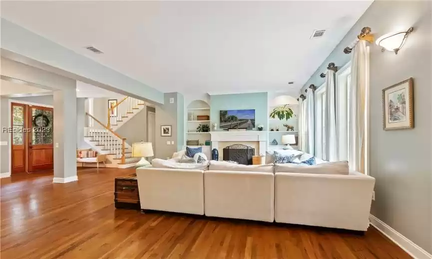 Hilton Head Island, South Carolina 29926, 4 Bedrooms Bedrooms, ,3 BathroomsBathrooms,Residential,For Sale,440202