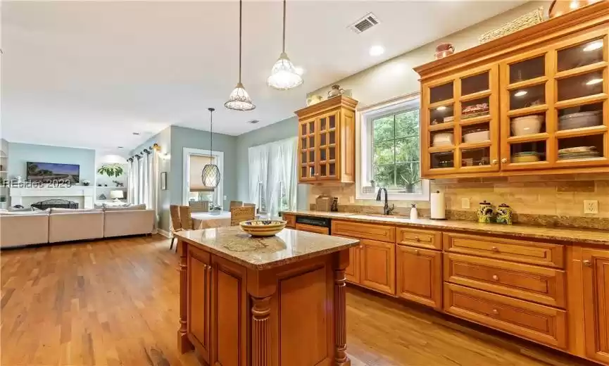 Hilton Head Island, South Carolina 29926, 4 Bedrooms Bedrooms, ,3 BathroomsBathrooms,Residential,For Sale,440202
