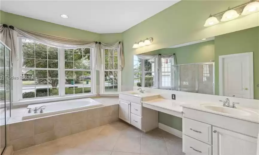 Bluffton, South Carolina 29910, 4 Bedrooms Bedrooms, ,4 BathroomsBathrooms,Residential,For Sale,440273