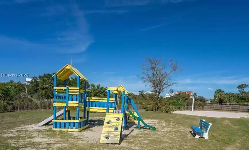 Another picture of playground