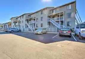 Saint Helena Island, South Carolina 29920, 1 Bedroom Bedrooms, ,2 BathroomsBathrooms,Residential,For Sale,440416