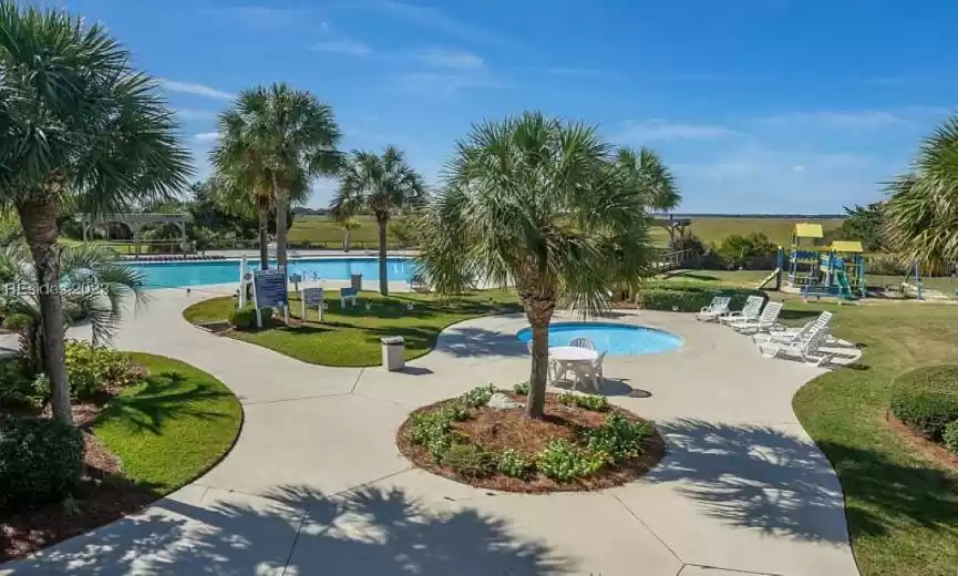 Harbor Island pool and kiddie pool.