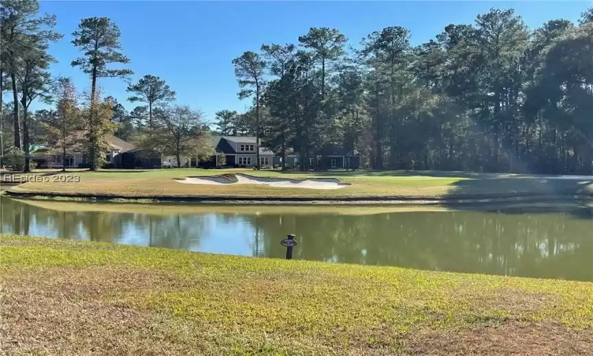 Another view of Par 3