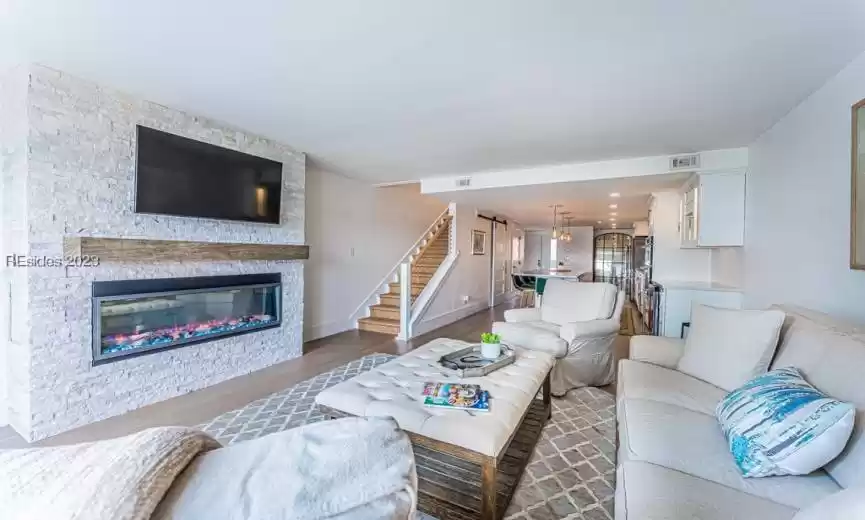 Hilton Head Island, South Carolina 29928, 2 Bedrooms Bedrooms, ,2 BathroomsBathrooms,Residential,For Sale,440581