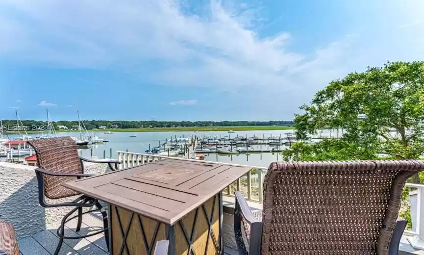 Hilton Head Island, South Carolina 29928, 2 Bedrooms Bedrooms, ,2 BathroomsBathrooms,Residential,For Sale,440581