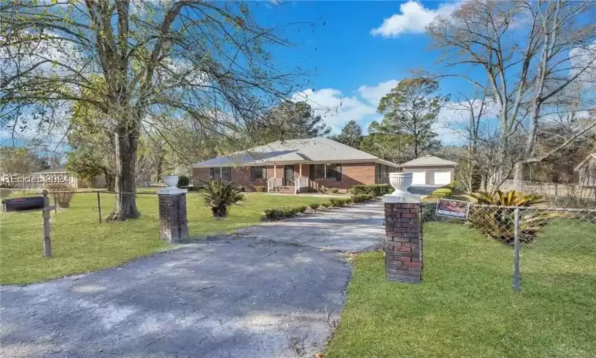 Ridgeland, South Carolina 29936, 4 Bedrooms Bedrooms, ,2 BathroomsBathrooms,Residential,For Sale,436631