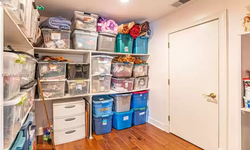 Hilton Head Island, South Carolina 29926, 5 Bedrooms Bedrooms, ,5 BathroomsBathrooms,Residential,For Sale,441650