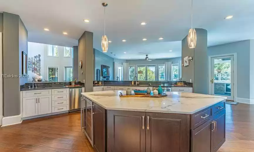 Hilton Head Island, South Carolina 29926, 5 Bedrooms Bedrooms, ,5 BathroomsBathrooms,Residential,For Sale,441650