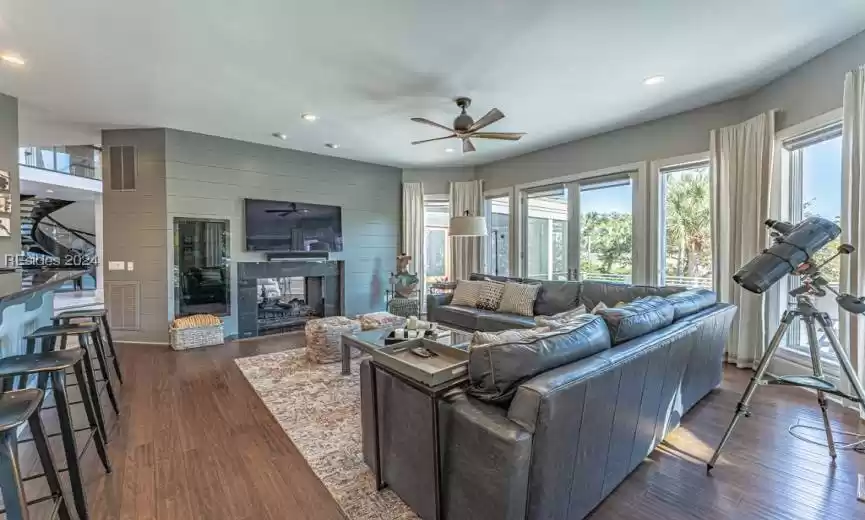 Hilton Head Island, South Carolina 29926, 5 Bedrooms Bedrooms, ,5 BathroomsBathrooms,Residential,For Sale,441650