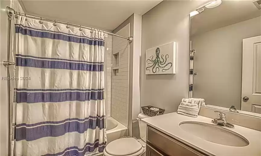 Hilton Head Island, South Carolina 29928, 5 Bedrooms Bedrooms, ,4 BathroomsBathrooms,Residential,For Sale,441727