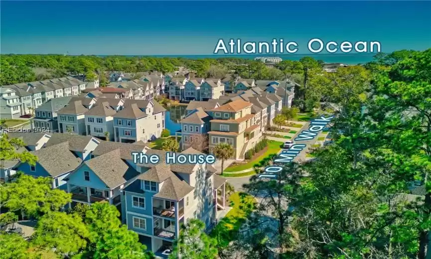 Ocean Oriented Property close to the Beach!