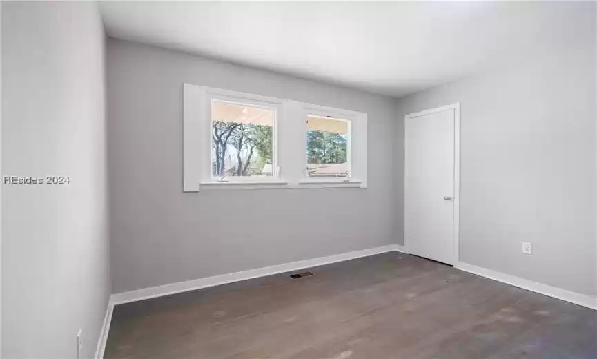Beaufort, South Carolina 29902, 3 Bedrooms Bedrooms, ,1 BathroomBathrooms,Residential,For Sale,441762