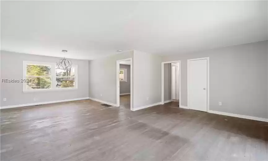Beaufort, South Carolina 29902, 3 Bedrooms Bedrooms, ,1 BathroomBathrooms,Residential,For Sale,441762