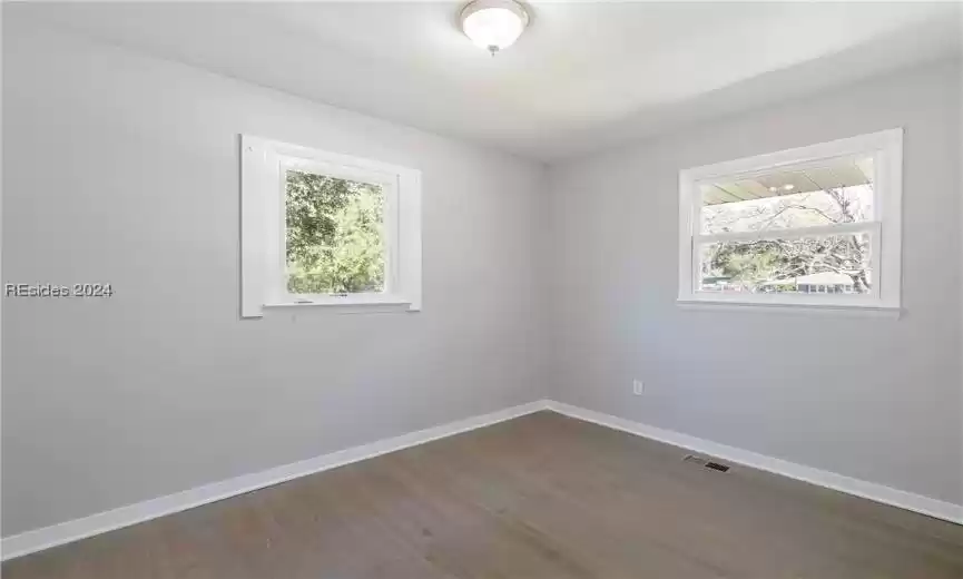 Beaufort, South Carolina 29902, 3 Bedrooms Bedrooms, ,1 BathroomBathrooms,Residential,For Sale,441762