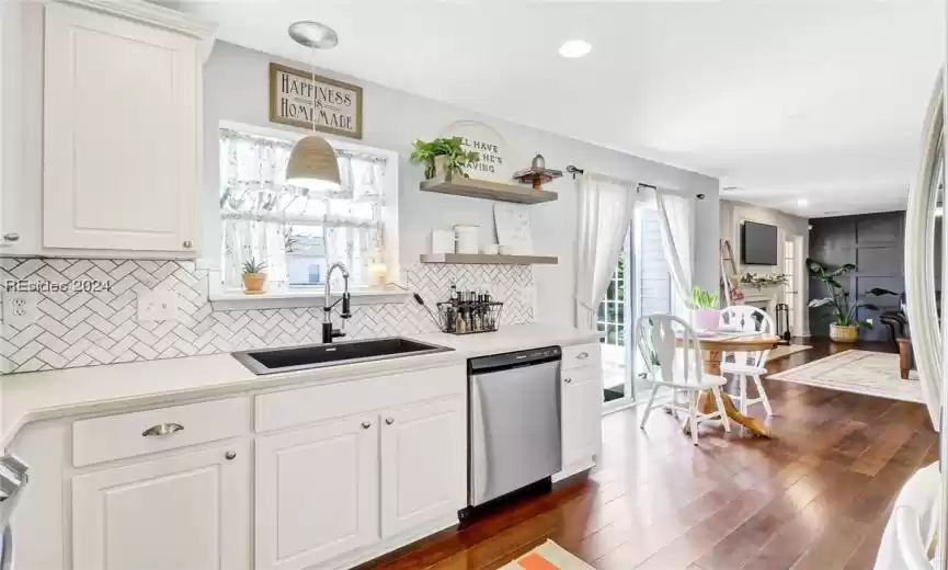 Bluffton, South Carolina 29909, 4 Bedrooms Bedrooms, ,2 BathroomsBathrooms,Residential,For Sale,441757
