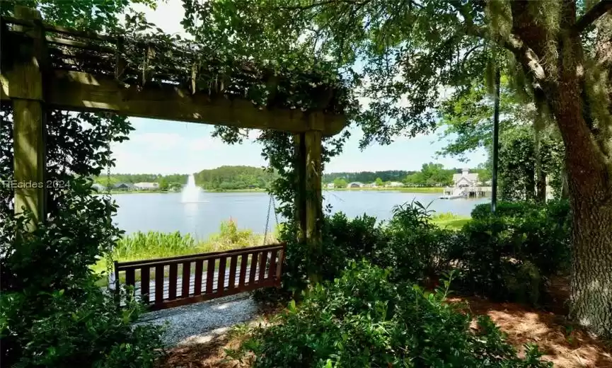 Lake Somerset.