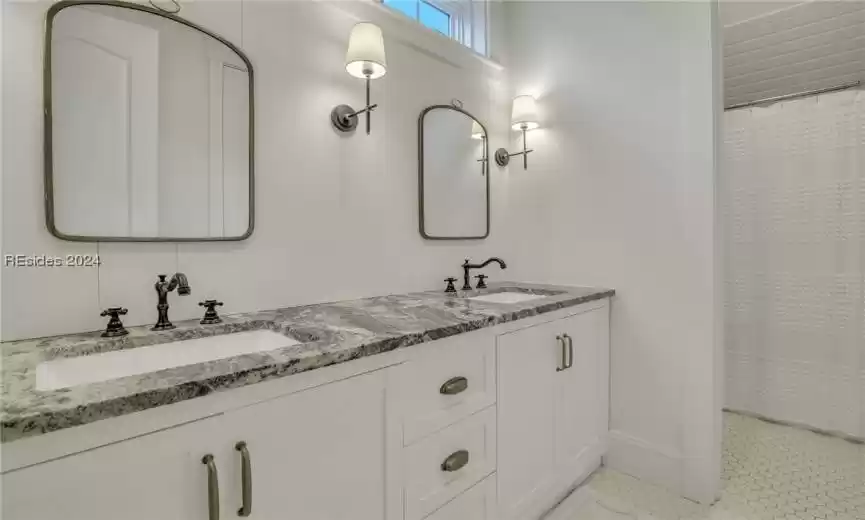Bluffton, South Carolina 29910, 5 Bedrooms Bedrooms, ,4 BathroomsBathrooms,Residential,For Sale,441603