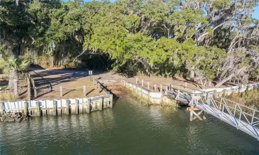 Community Dock