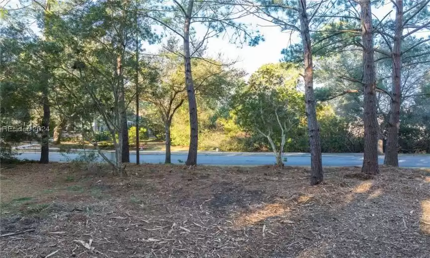 Mid-lot to Street