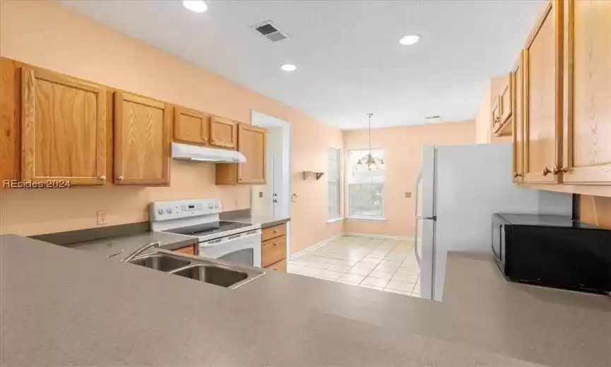 Bluffton, South Carolina 29909, 2 Bedrooms Bedrooms, ,2 BathroomsBathrooms,Residential,For Sale,441747