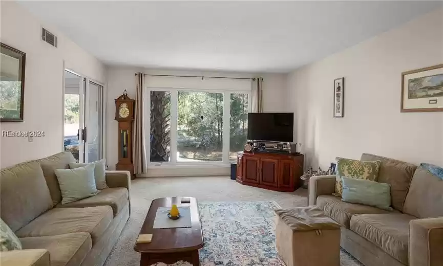 Beaufort, South Carolina 29907, 2 Bedrooms Bedrooms, ,2 BathroomsBathrooms,Residential,For Sale,441906