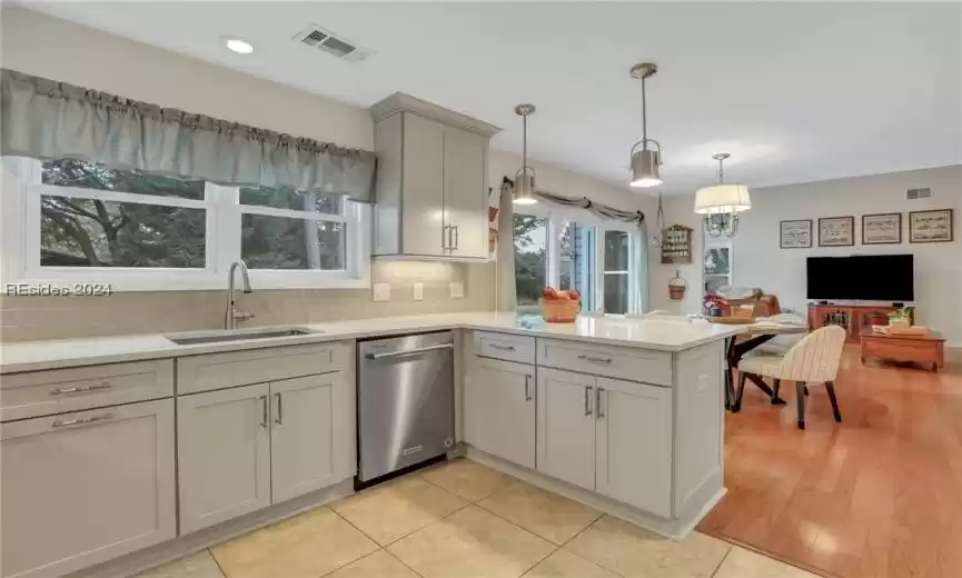 Bluffton, South Carolina 29910, 4 Bedrooms Bedrooms, ,2 BathroomsBathrooms,Residential,For Sale,441912