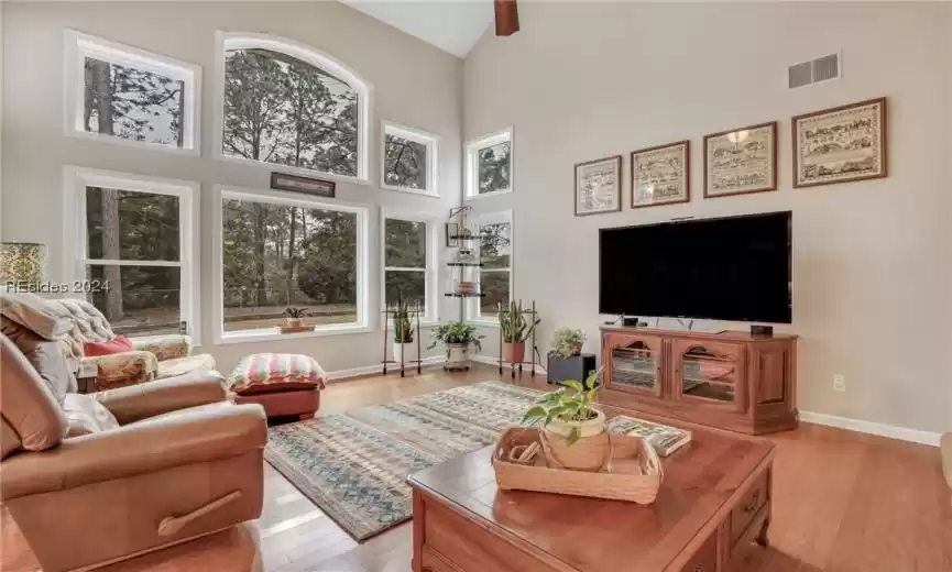Bluffton, South Carolina 29910, 4 Bedrooms Bedrooms, ,2 BathroomsBathrooms,Residential,For Sale,441912
