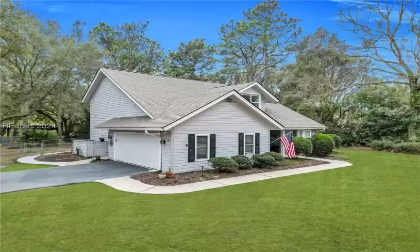 Bluffton, South Carolina 29910, 4 Bedrooms Bedrooms, ,2 BathroomsBathrooms,Residential,For Sale,441912