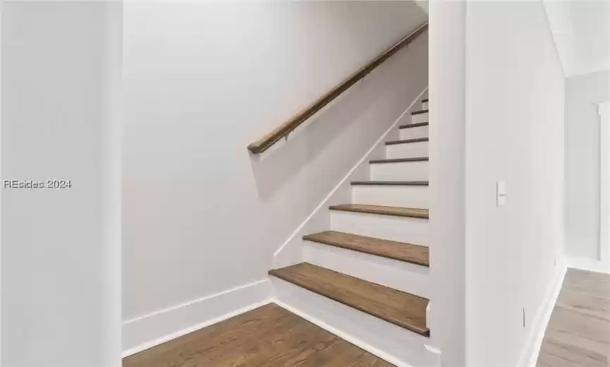 Beaufort, South Carolina 29907, 4 Bedrooms Bedrooms, ,3 BathroomsBathrooms,Residential,For Sale,441957