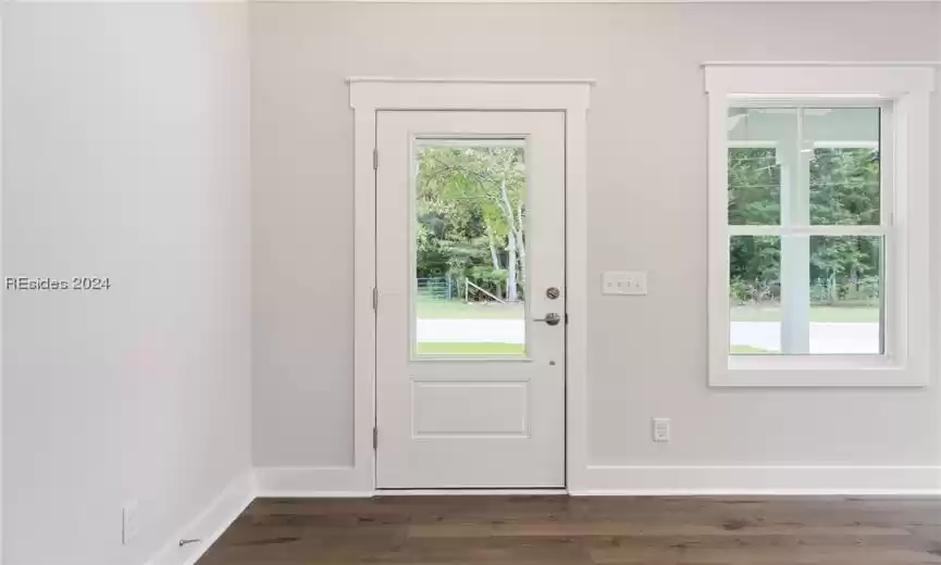 Beaufort, South Carolina 29907, 4 Bedrooms Bedrooms, ,3 BathroomsBathrooms,Residential,For Sale,441957