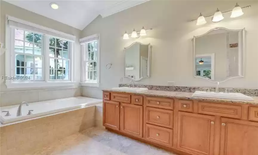Beaufort, South Carolina 29907, 3 Bedrooms Bedrooms, ,3 BathroomsBathrooms,Residential,For Sale,441942