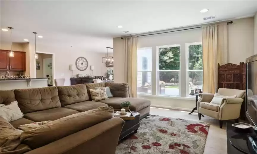 Bluffton, South Carolina 29910, 4 Bedrooms Bedrooms, ,3 BathroomsBathrooms,Residential,For Sale,442043